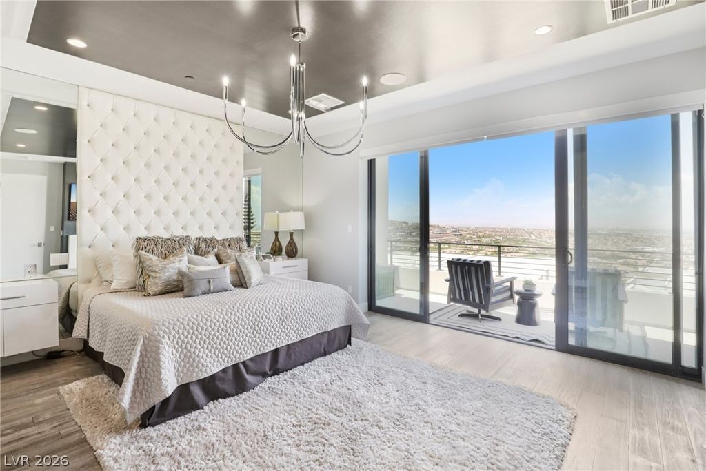 Image 38 of property listing at 426 Tranquil Peak Court, Henderson, NV 89012