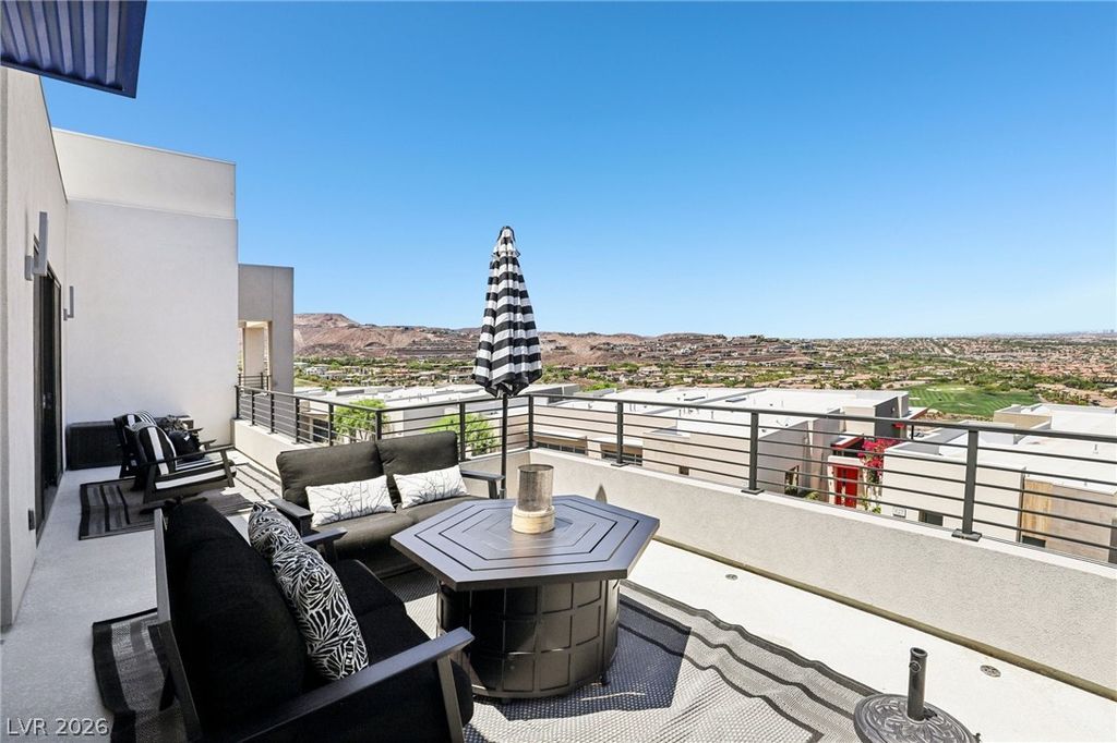 Image 43 of property listing at 426 Tranquil Peak Court, Henderson, NV 89012