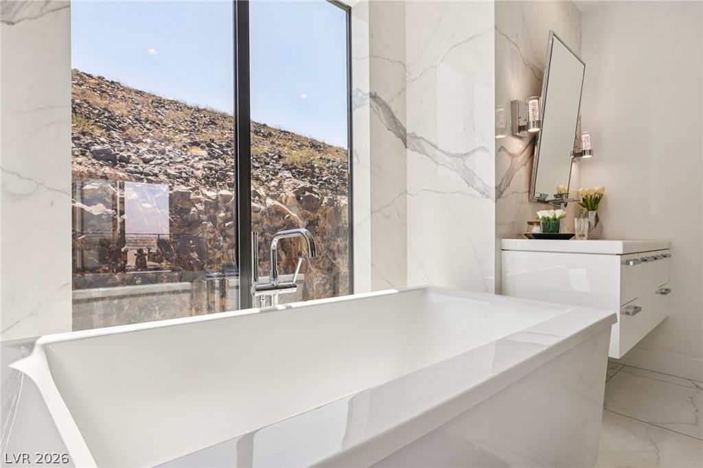 Image 49 of property listing at 426 Tranquil Peak Court, Henderson, NV 89012