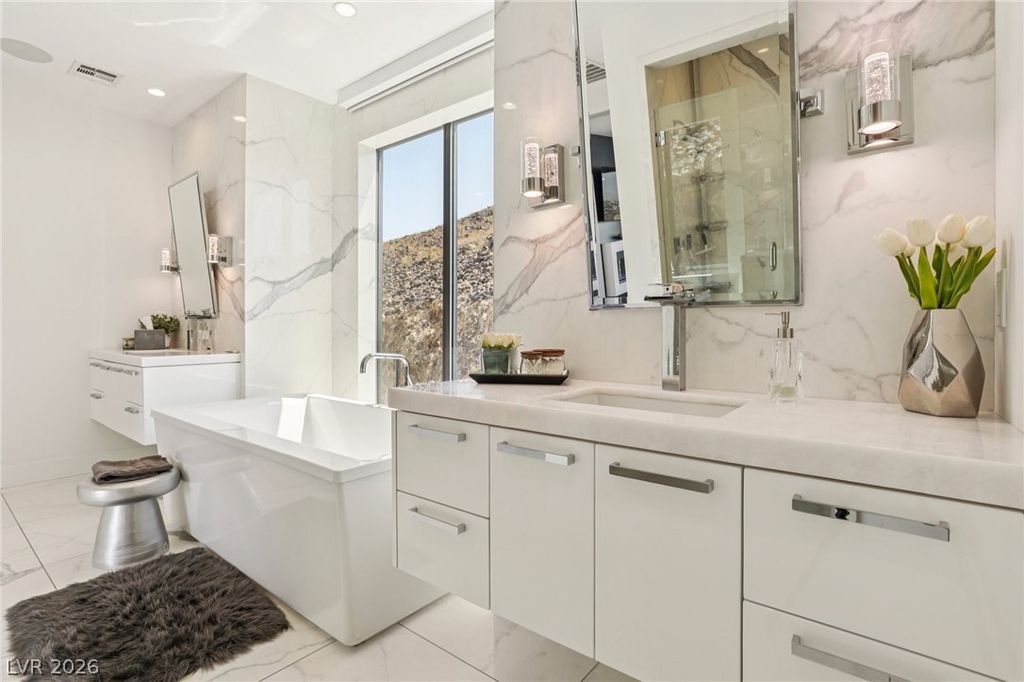 Image 50 of property listing at 426 Tranquil Peak Court, Henderson, NV 89012