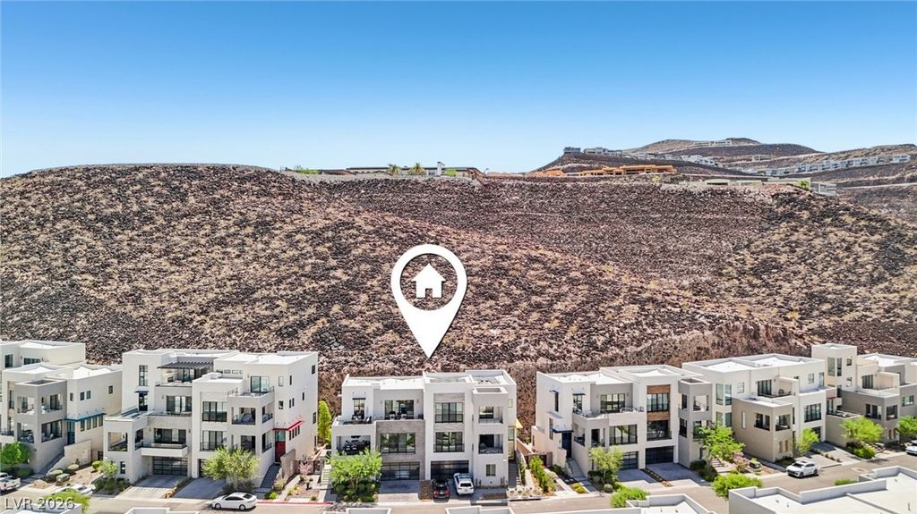 Image 73 of property listing at 426 Tranquil Peak Court, Henderson, NV 89012