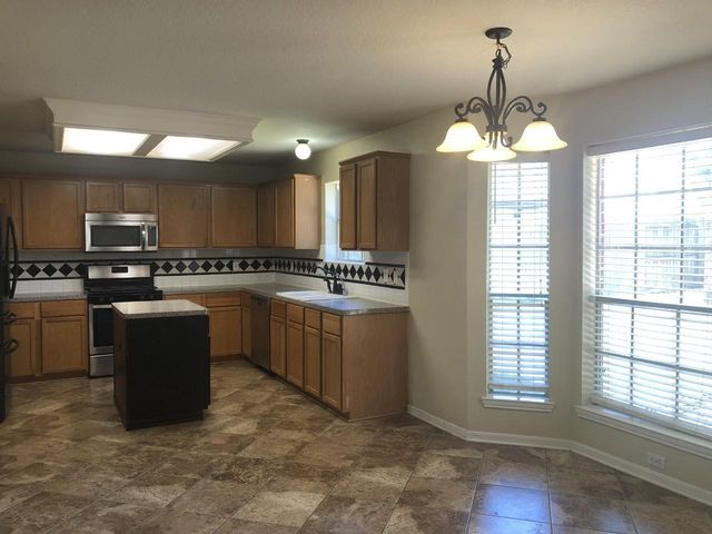 2110 Highland Bay Court, Katy, TX 77450