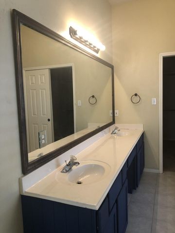 2110 Highland Bay Court, Katy, TX 77450
