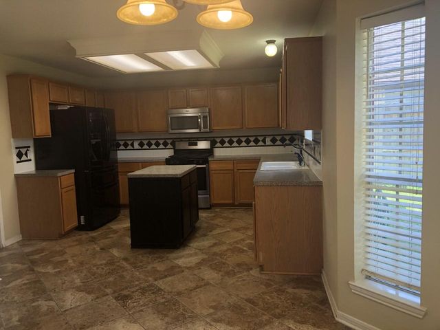 2110 Highland Bay Court, Katy, TX 77450