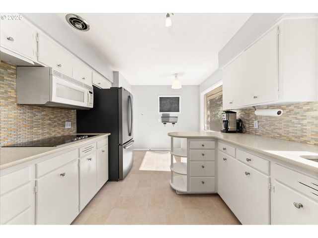 1110 E 28th Ave, Spokane, WA 99203