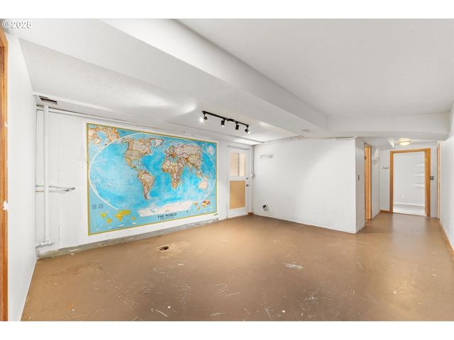 1110 E 28th Ave, Spokane, WA 99203