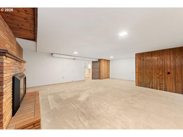 1110 E 28th Ave, Spokane, WA 99203