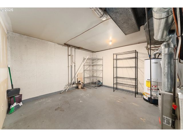 1110 E 28th Ave, Spokane, WA 99203