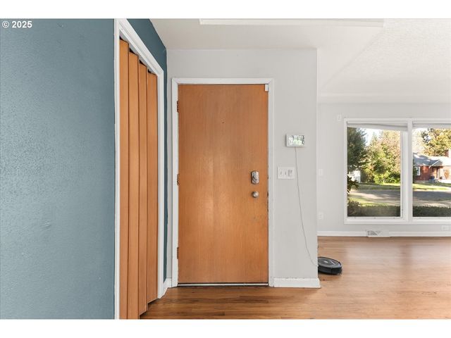 1110 E 28th Ave, Spokane, WA 99203