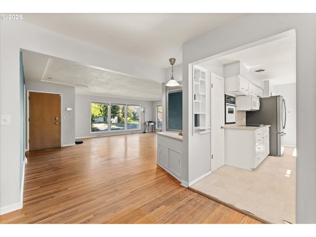 1110 E 28th Ave, Spokane, WA 99203