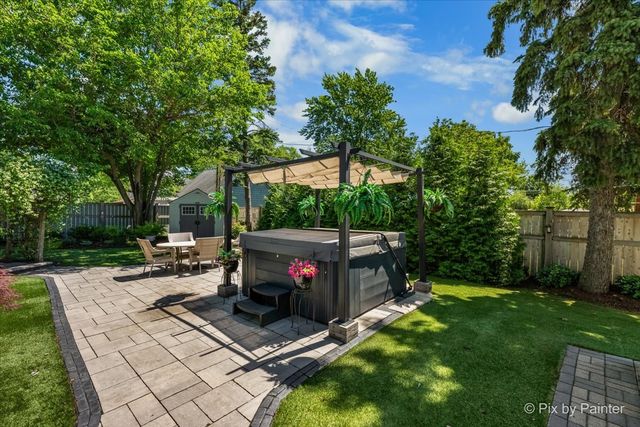 72 W Irving Park Road, Roselle, IL 60172