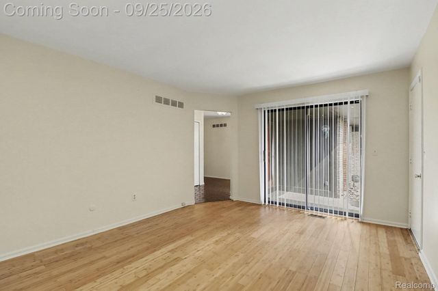 4190 WABEEK LAKE Drive S, West Bloomfield Charter Township, MI 48302