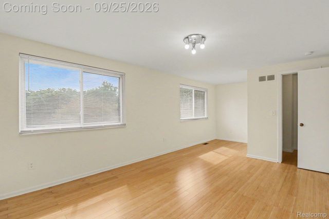 4190 WABEEK LAKE Drive S, West Bloomfield Charter Township, MI 48302
