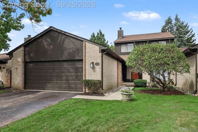 4190 WABEEK LAKE Drive S, West Bloomfield Charter Township, MI 48302
