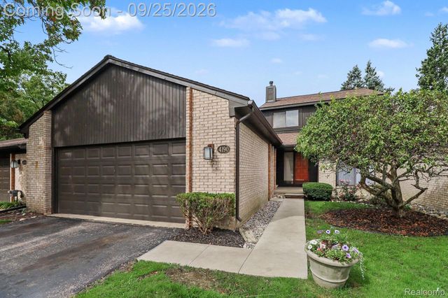 4190 WABEEK LAKE Drive S, West Bloomfield Charter Township, MI 48302