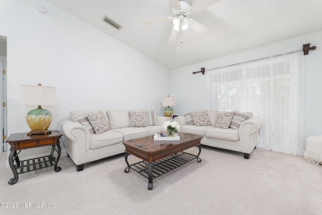 7060 DEER LODGE Circle 112, Jacksonville, FL 32256