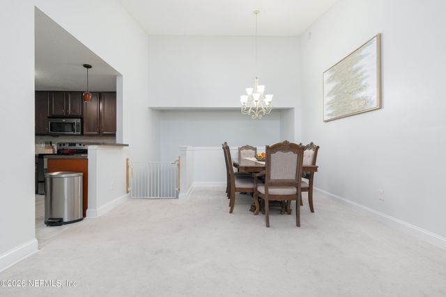 7060 DEER LODGE Circle 112, Jacksonville, FL 32256