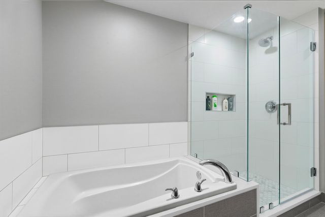 600 N Lake Shore Drive 3804, Chicago, IL 60611