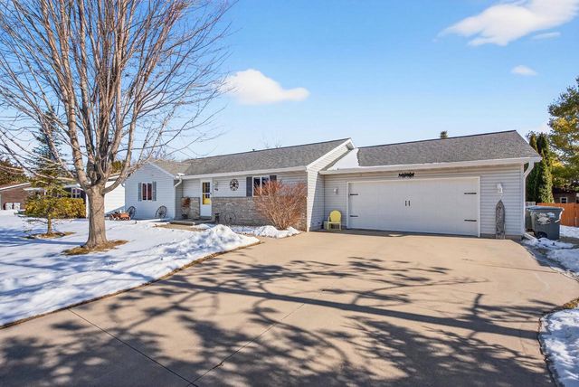 144 BALDWIN COURT, Appleton, WI 54915
