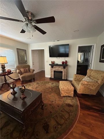 302 Bradley Cove Road, Russellville, AR 72802