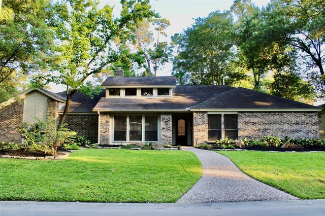 9 Willowherb Court, The Woodlands, TX 77380