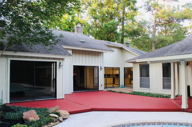 9 Willowherb Court, The Woodlands, TX 77380