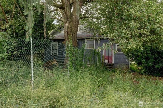 522 Williams Avenue N, Renton, WA 98057