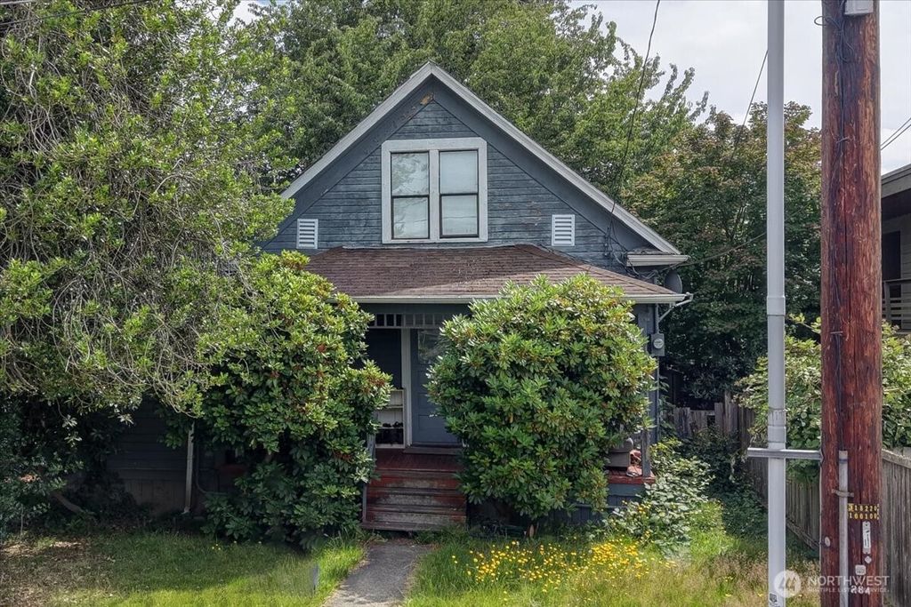 522 Williams Avenue N, Renton, WA 98057