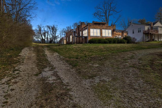 449 W Main Street, Mt Sterling, KY 40353