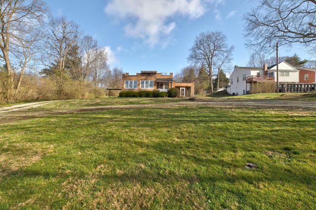 449 W Main Street, Mt Sterling, KY 40353