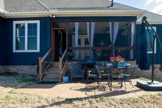 1655 Jades Way, Thomasville, NC 27360