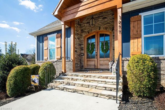 1655 Jades Way, Thomasville, NC 27360