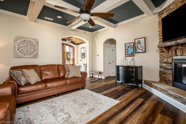 1655 Jades Way, Thomasville, NC 27360