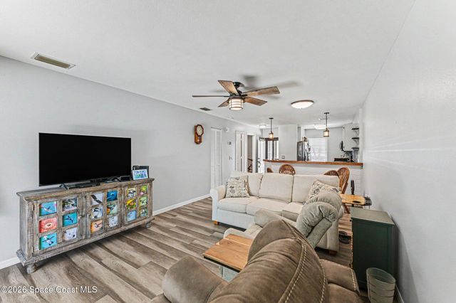 865 Regal Avenue NE, Palm Bay, FL 32905