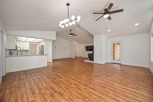 20365 Wolf Creek Road, Grass Valley, CA 95949