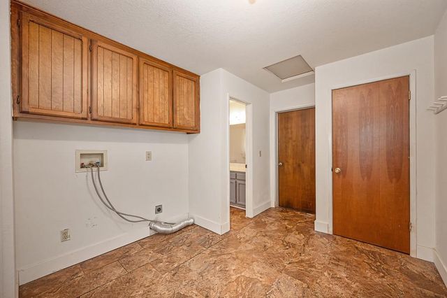 20365 Wolf Creek Road, Grass Valley, CA 95949