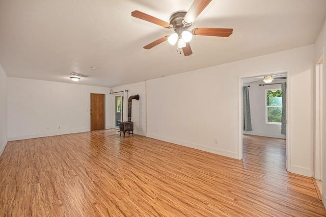 20365 Wolf Creek Road, Grass Valley, CA 95949