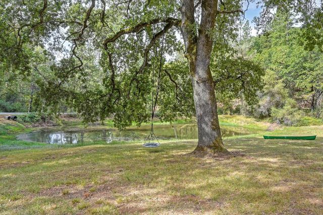 20365 Wolf Creek Road, Grass Valley, CA 95949
