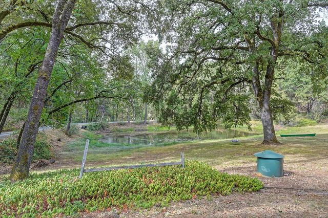 20365 Wolf Creek Road, Grass Valley, CA 95949