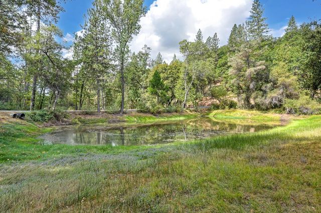 20365 Wolf Creek Road, Grass Valley, CA 95949