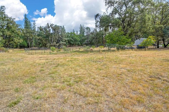 20365 Wolf Creek Road, Grass Valley, CA 95949