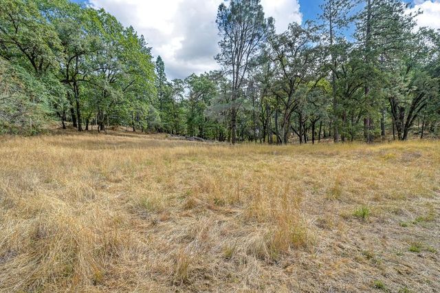 20365 Wolf Creek Road, Grass Valley, CA 95949