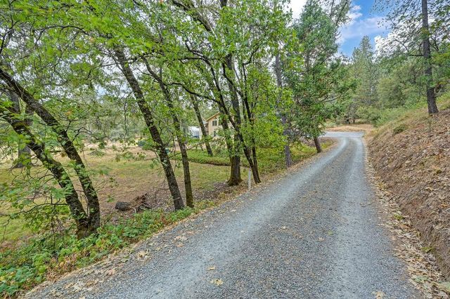 20365 Wolf Creek Road, Grass Valley, CA 95949