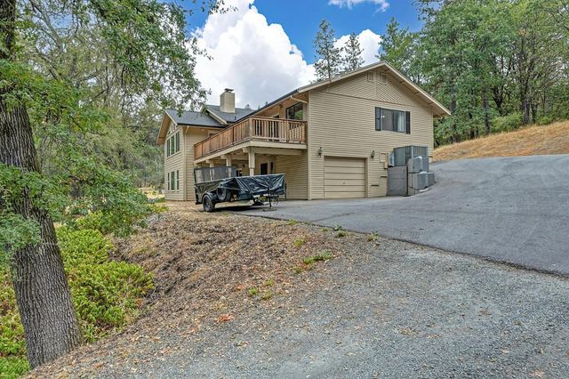 20365 Wolf Creek Road, Grass Valley, CA 95949