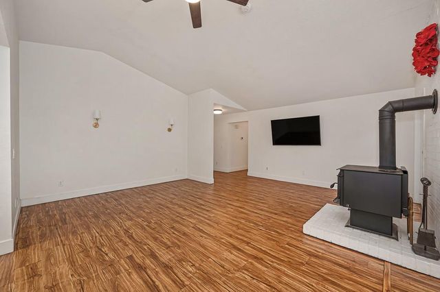 20365 Wolf Creek Road, Grass Valley, CA 95949