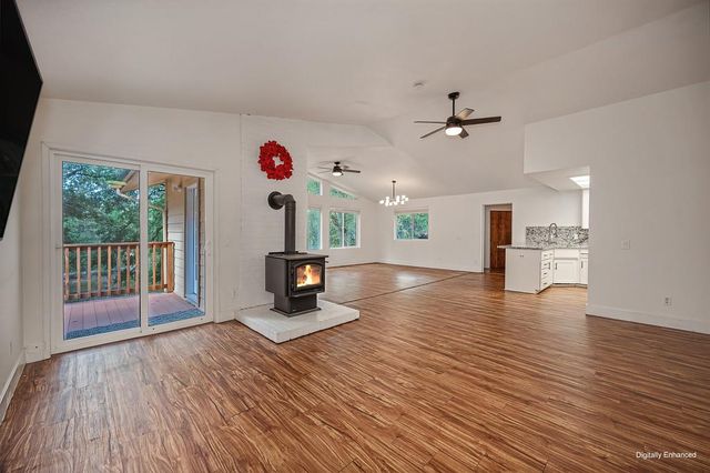 20365 Wolf Creek Road, Grass Valley, CA 95949