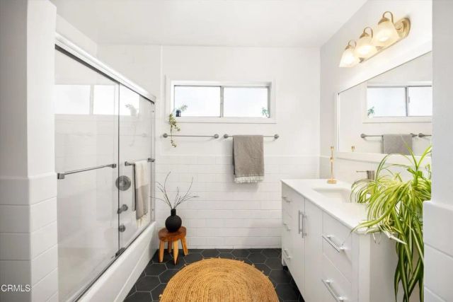 2649 Round Drive, Los Angeles, CA 90032