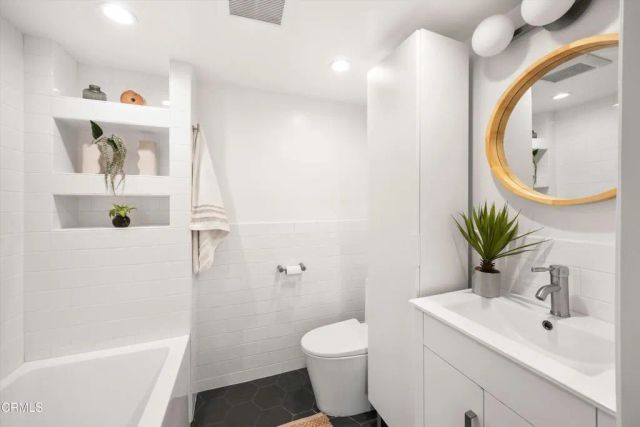 2649 Round Drive, Los Angeles, CA 90032