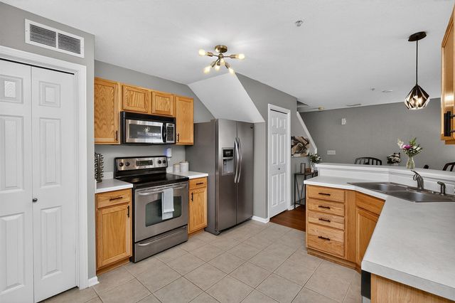 8610 Ep True Parkway 1007, West Des Moines, IA 50266