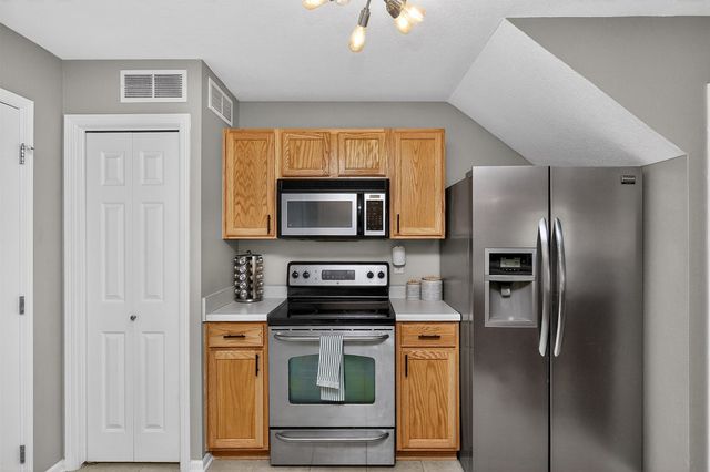 8610 Ep True Parkway 1007, West Des Moines, IA 50266